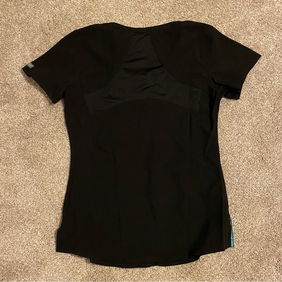 Scrub Top - Picture 2 of 3